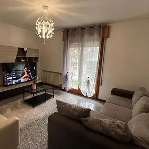 Al Piano Terra Vicino All'aeroporto. Apartament Quinto Di Treviso